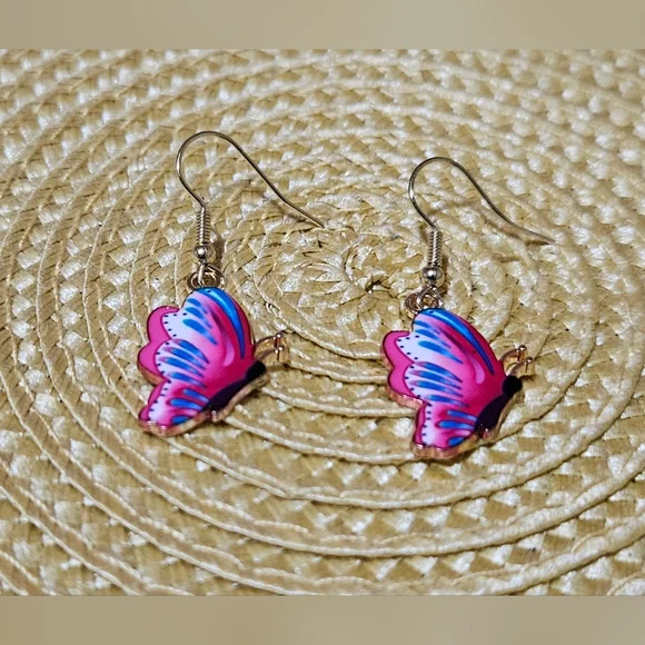 NEW! Handmade Half Butterfly Earrings 🦋 - Picture 5 of 6